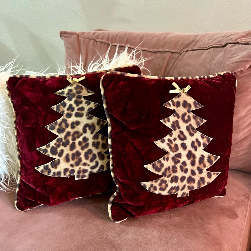 Leopard Christmas Tree Throw Pillows (set of 2)